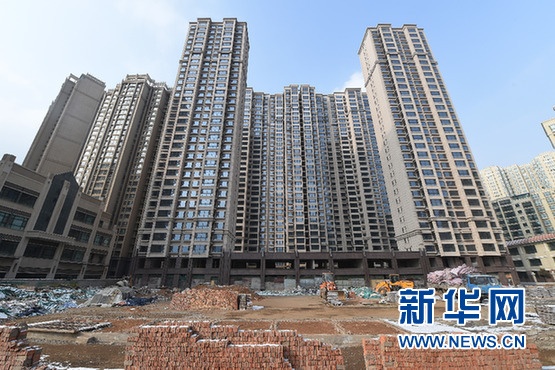 兰州调整楼市政策：核心城区的住房实施3年限售。兰州市城关区南河路拍摄的一处在建住宅。（新华社记者 范培珅）
