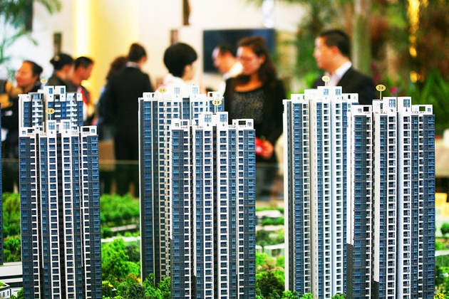 时至岁末，杭州楼市已经开始转淡。据透明售房网统计，杭州市区上周(1.22-1.28)共申领出了23张预售证，新增1878套可售房源，相比前一周减少一半。不过，几个供不应求的热门板块都迎来了新增供应。